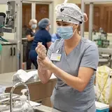 ASNA Externship student washing hands before surgery